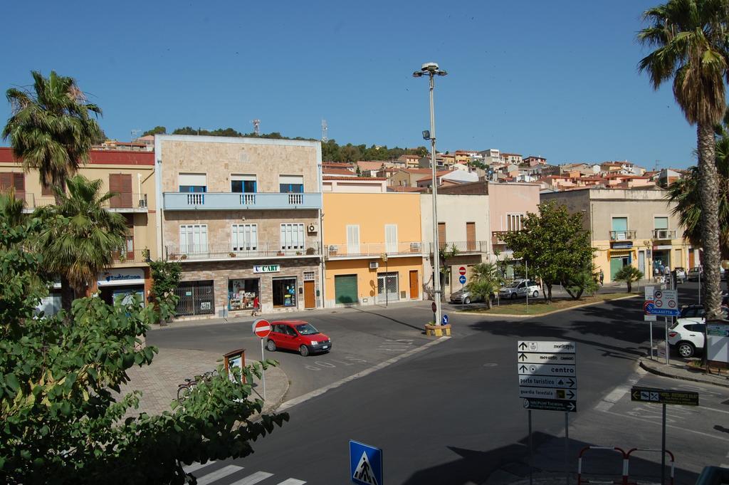 梅兰格罗酒店 SantʼAntìoco 外观 照片